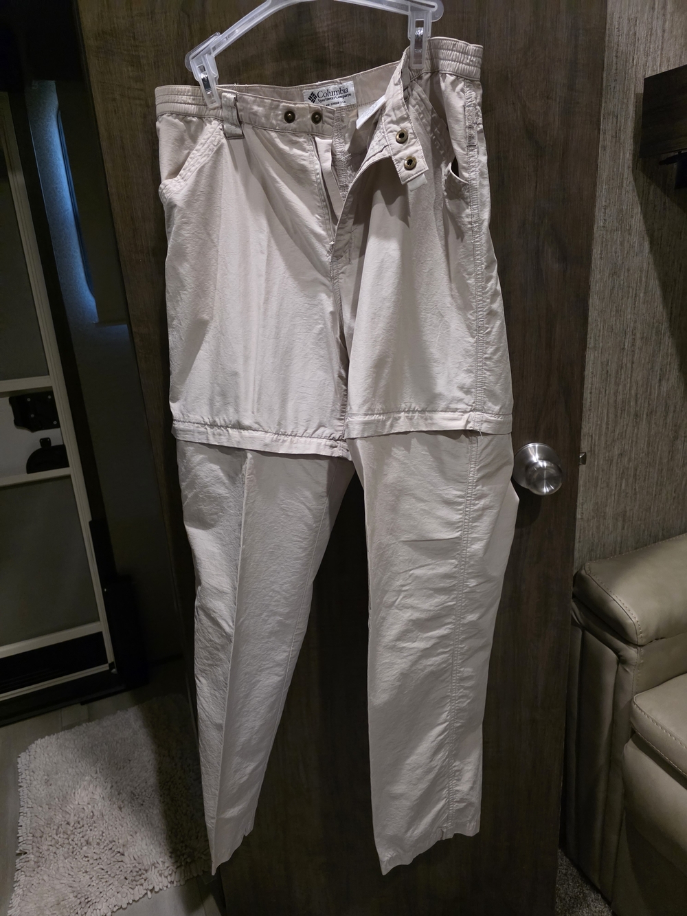 Columbia Women’s Convertible Zip-Off Hiking Pants — Light Beige